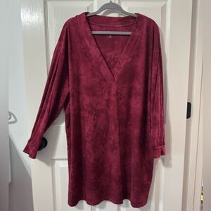Jenni Plush V-Neck Sleep Tunic in Wine